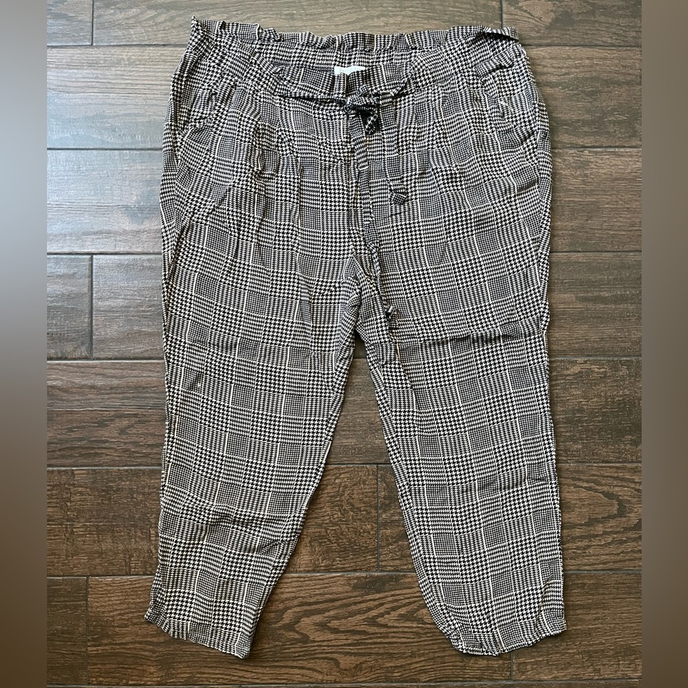 Active USA brown and black wide fit Plaid capri pants